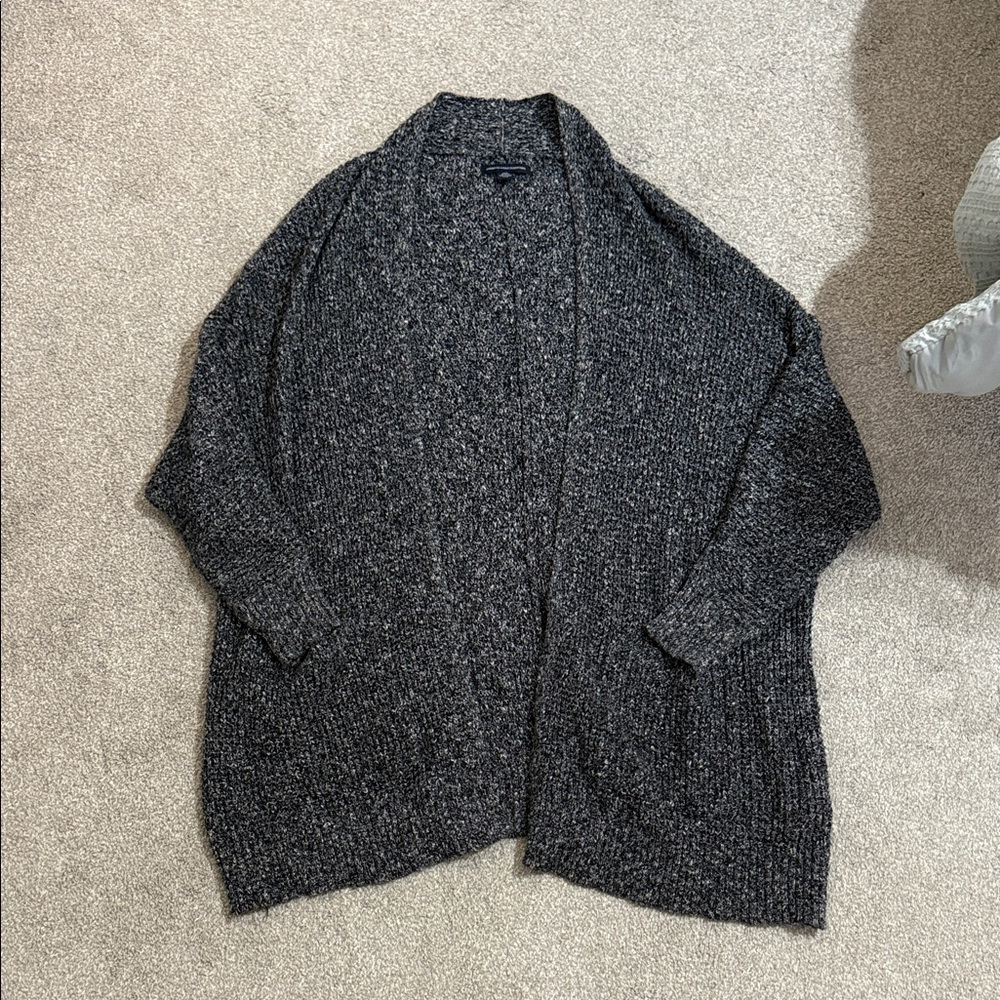 American Eagle Outfitters Black and White Knit Sweater